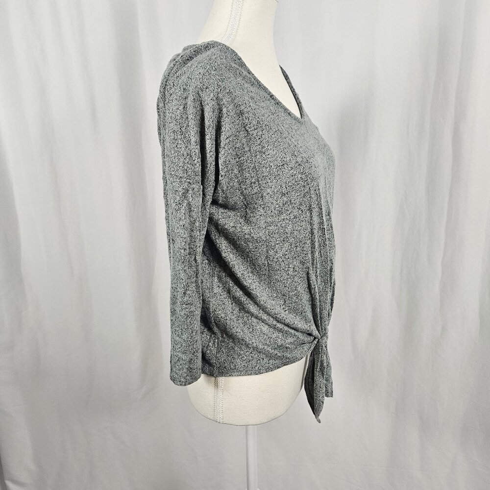 Green Envelope - Size: S - Cozy Knit Top with Tie Front photo 2