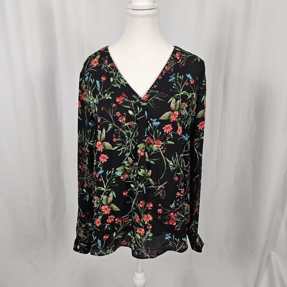 Floral V-Neck Women's Top Size Medium