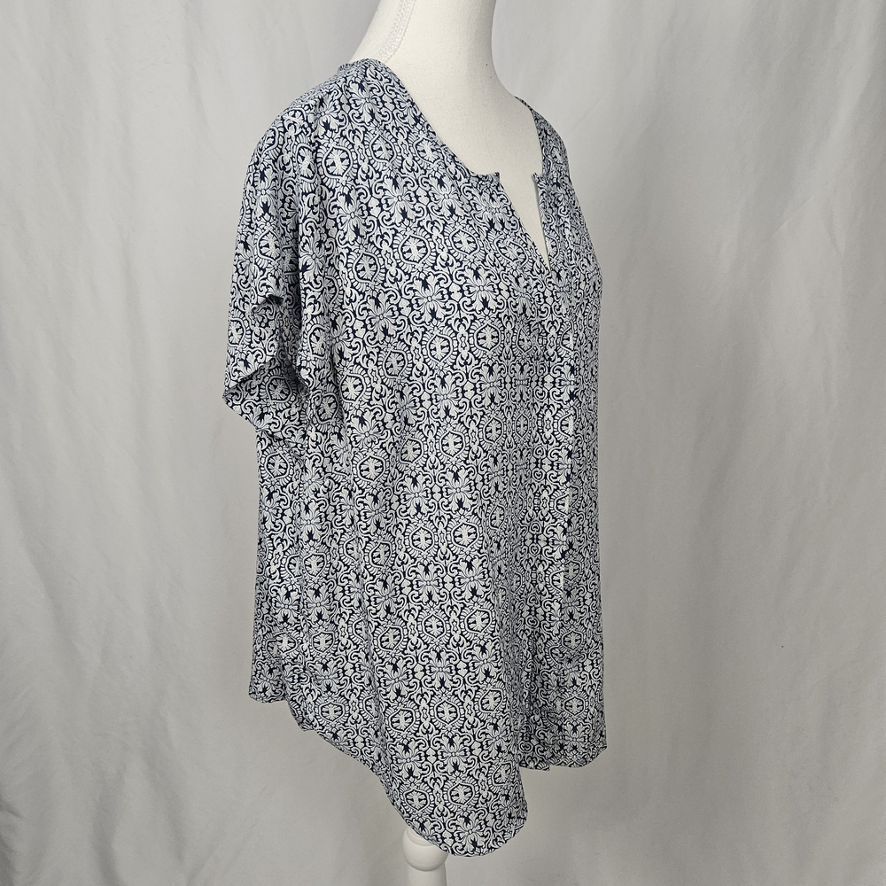 Cynthia Rowley Navy Blue and White Button Up Tile Print Top Size 1X photo 2