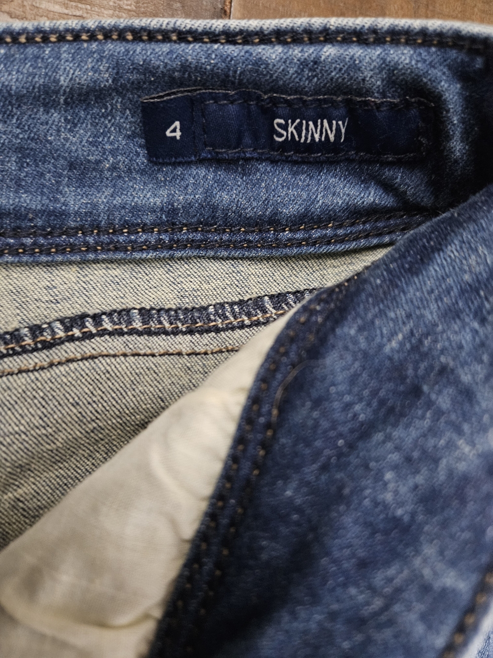 Seven7 Women’s Distressed Skinny Jeans - Dark Blue Wash Size 4 photo 4