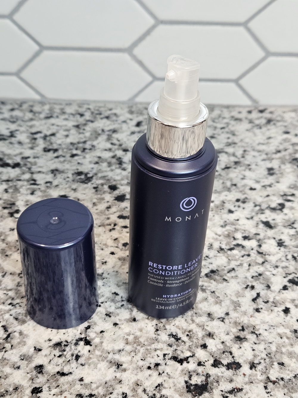 MONAT Restore Leave-In Conditioner - Deep Navy Bottle photo 3