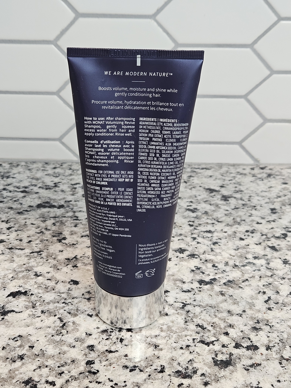 MONAT Volumizing Revitalize Conditioner - Deep Navy & Silver Tube photo 2