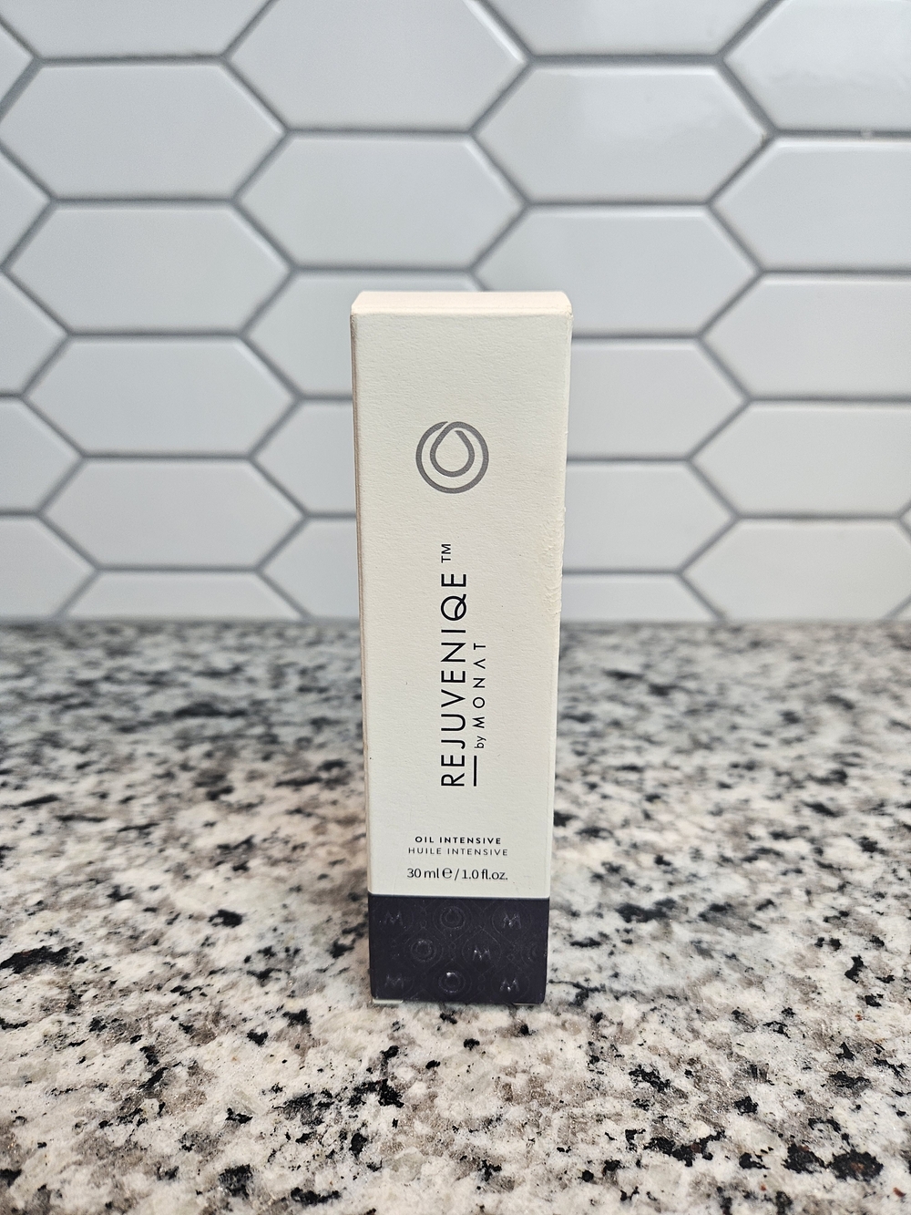 Rejuveniqe by Monat photo 2