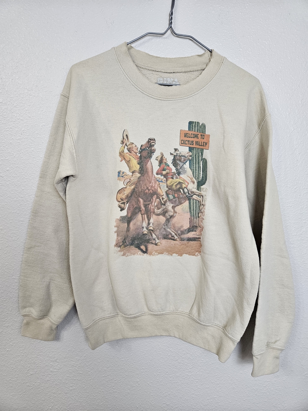 Women's Cream Graphic Sweatshirt - Cactus Valley Western Print