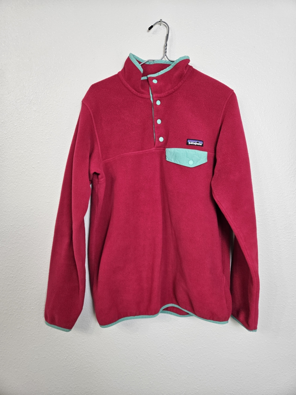 Patagonia Snap-T Fleece Pullover in Raspberry with Mint Trim