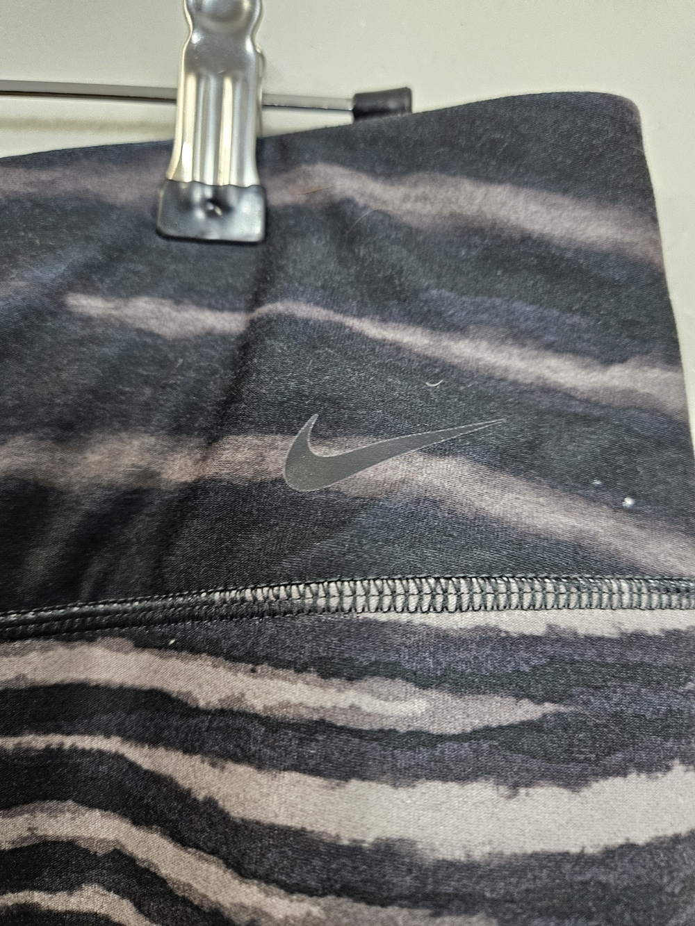 Nike Black & Gray Striped Dri-FIT Leggings photo 2