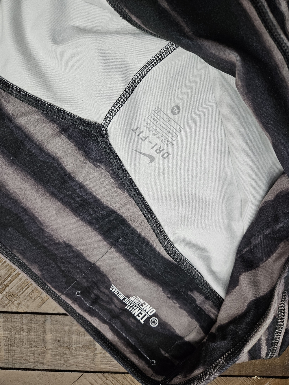 Nike Black & Gray Striped Dri-FIT Leggings photo 4