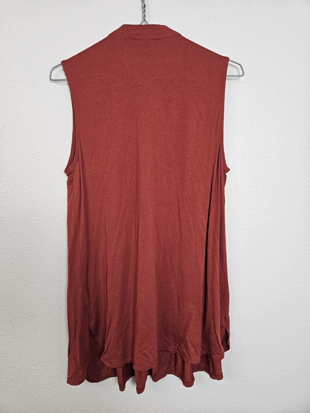 Max Edition Women's Sleeveless Tie-Neck Top - Rust photo 3