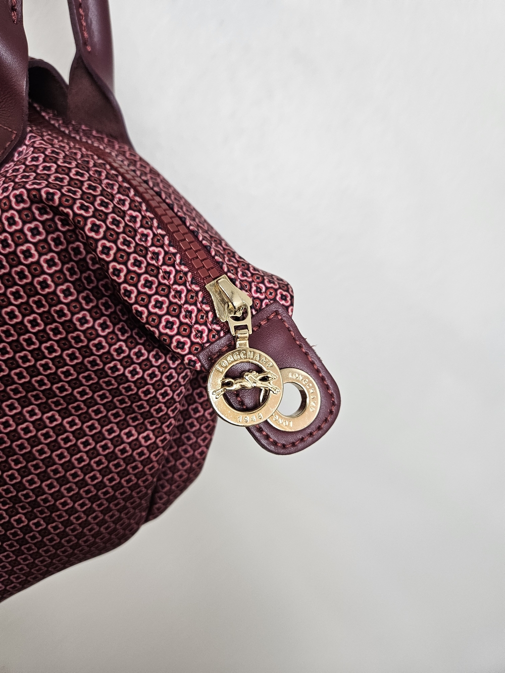 Longchamp Le Pliage Patterned Tote Bag in Burgundy photo 3