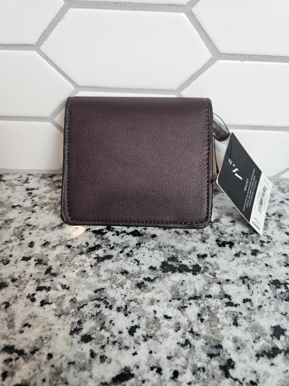 Simply Vera Vera Wang Dark Plum Leather Wallet photo 3