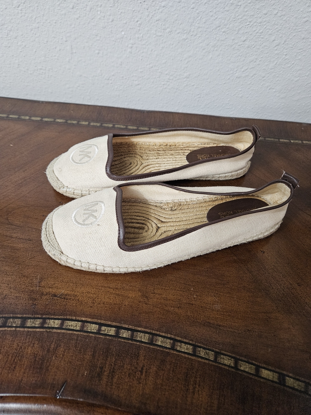 Michael Kors Cream Canvas Espadrille Flats with Brown Trim photo 3