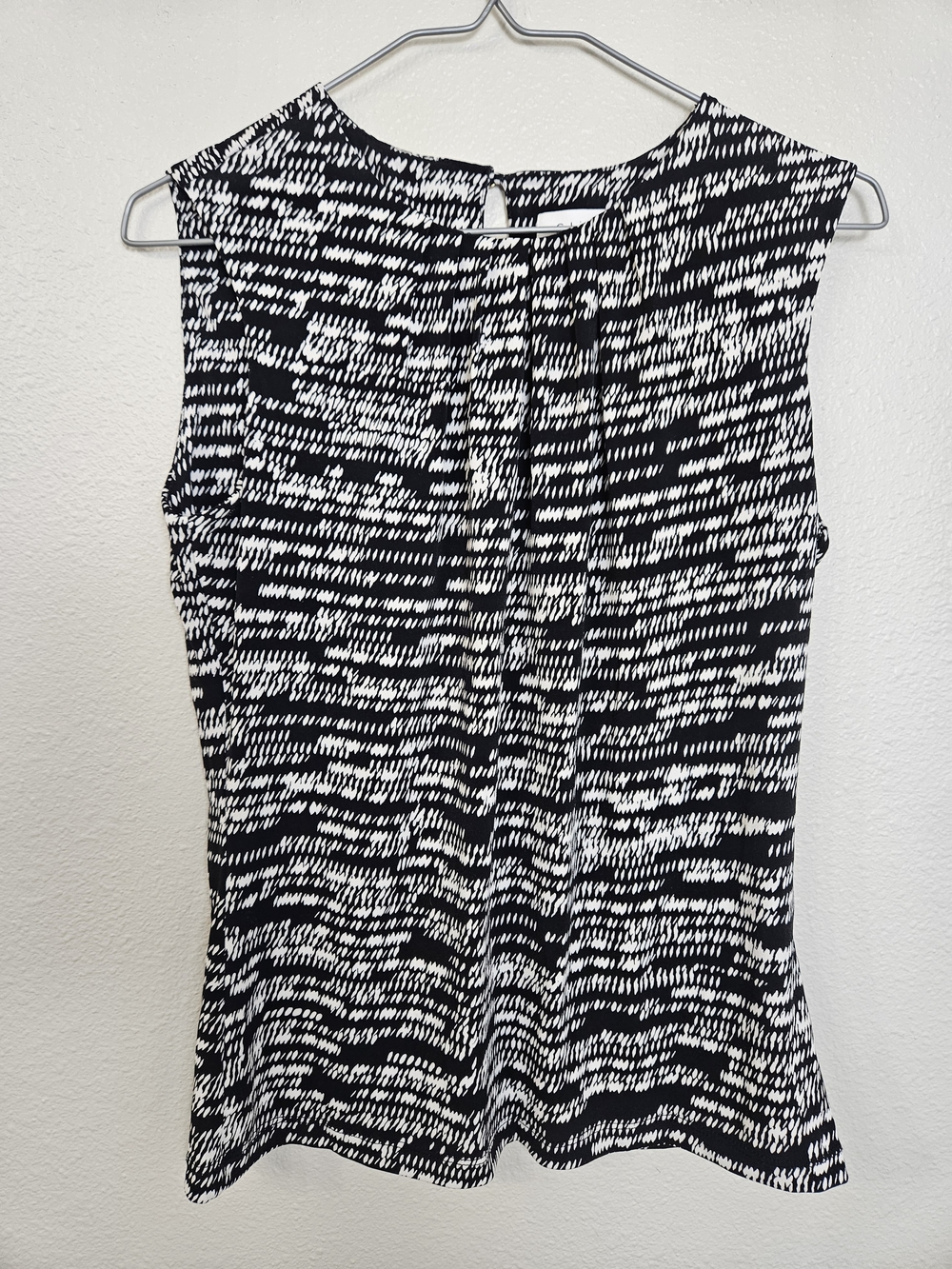 Calvin Klein Black & White Printed Sleeveless Camisole
