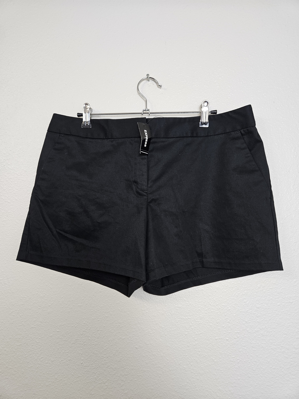 Express Black High-Waist Tailored Women's Shorts photo 3
