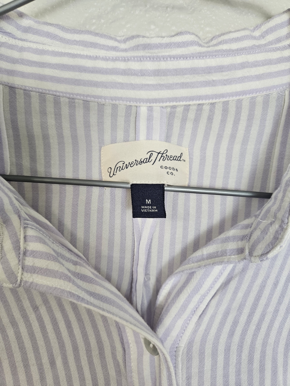 Universal Thread White and Light Purple Striped Relaxed Button-Down Shirt photo 2