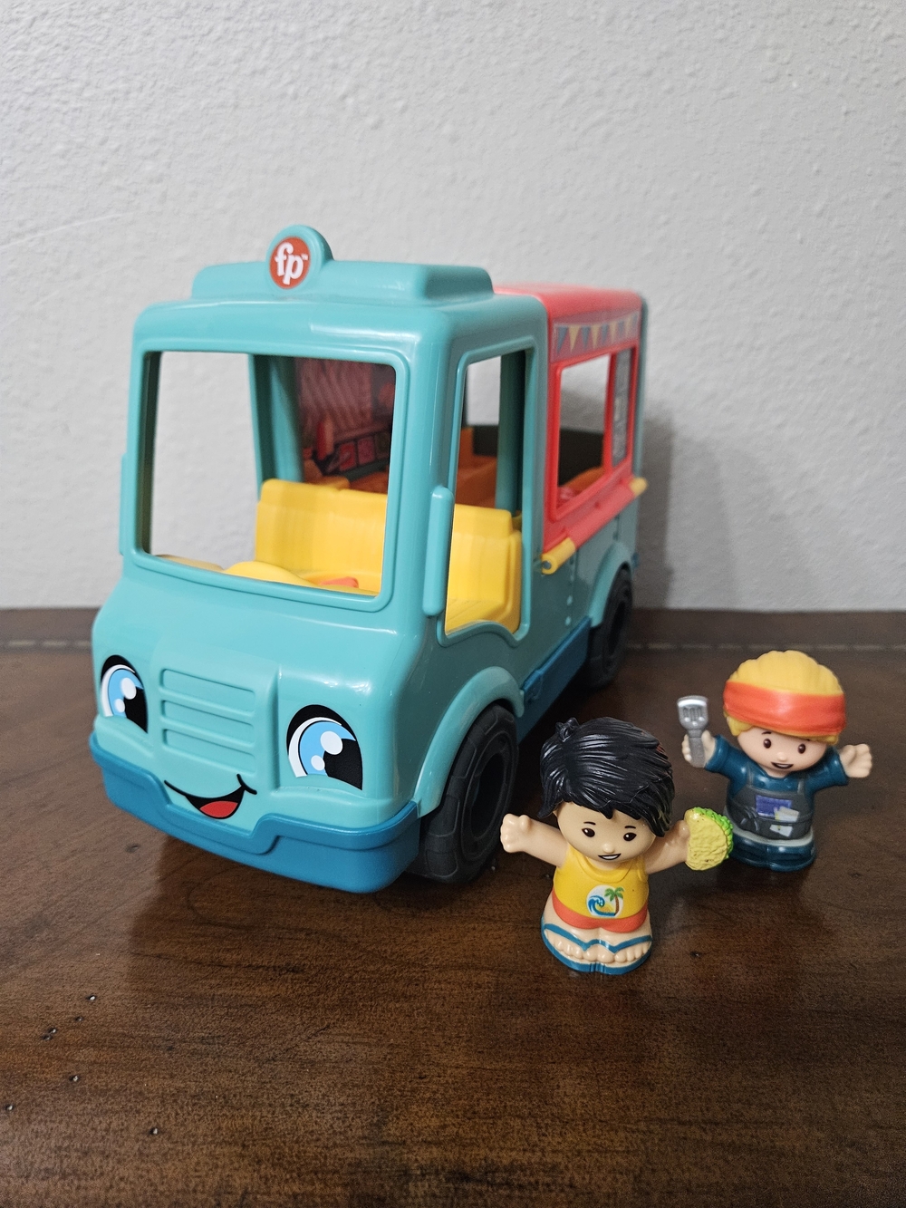 Fisher-Price Food Truck Playset with Two Figures photo 2