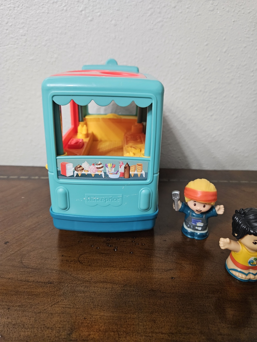 Fisher-Price Food Truck Playset with Two Figures photo 4