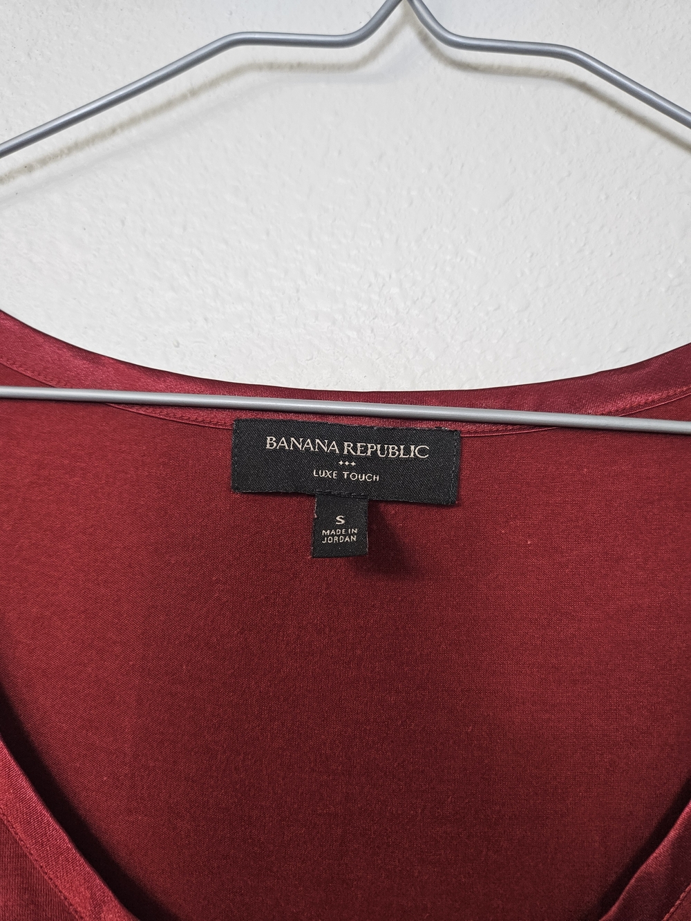 Banana Republic Sleeveless Tank Top in Burgundy photo 2