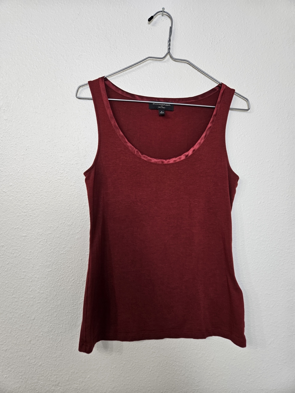 Banana Republic Sleeveless Tank Top in Burgundy