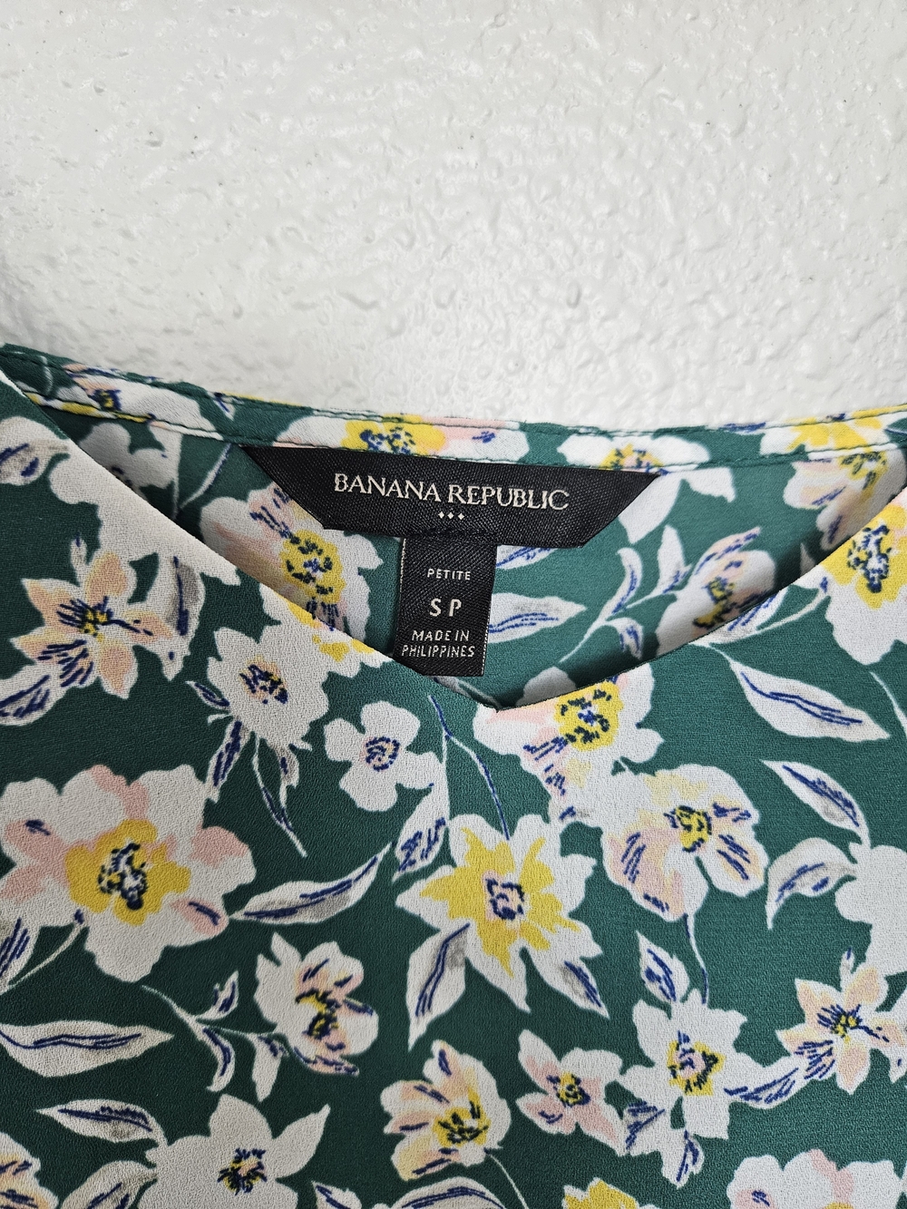 Banana Republic Green Floral Spaghetti Strap Camisole photo 2