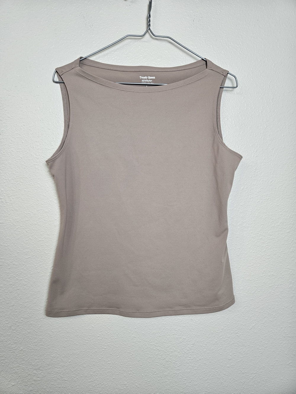 Sleeveless Tank Top in Taupe