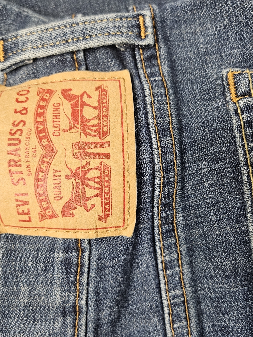 Classic Mid-Blue Women’s Jeans - Comfortable Everyday Fit photo 3