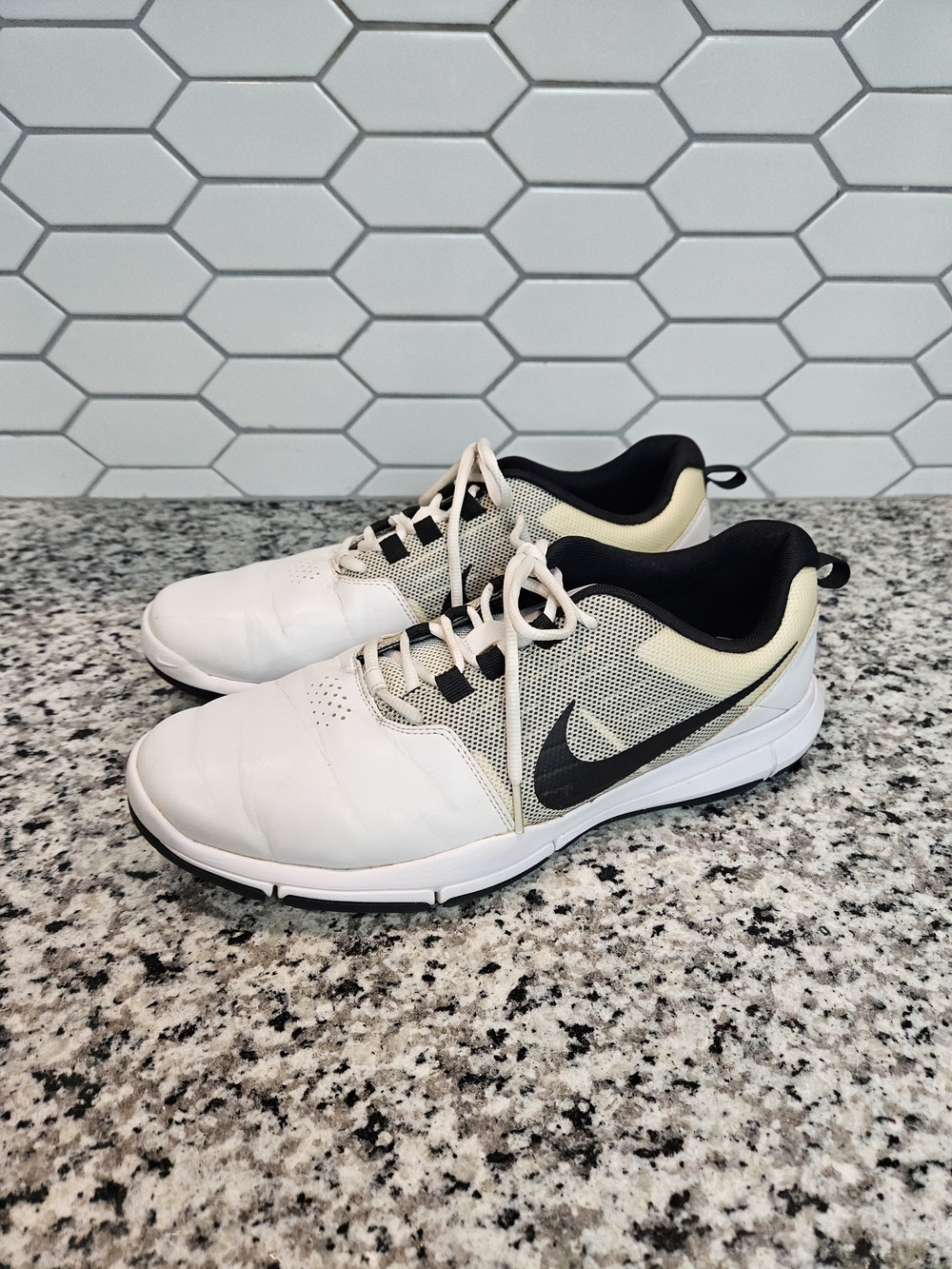 Nike Spikeless Golf Shoes Size 10.5