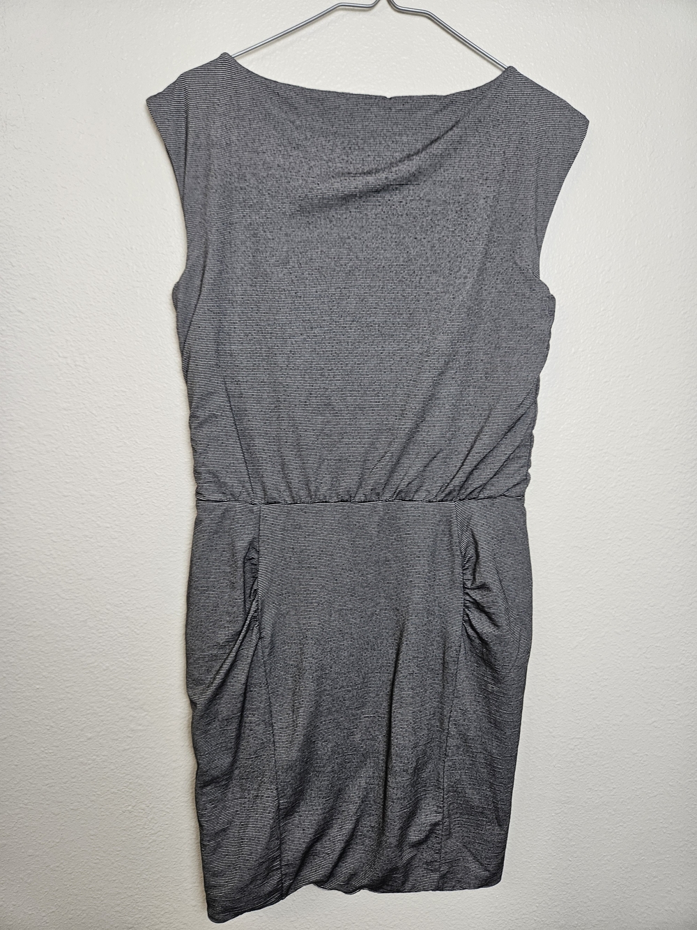 Athleta Sleeveless Midi Sheath Dress Size Small photo 4