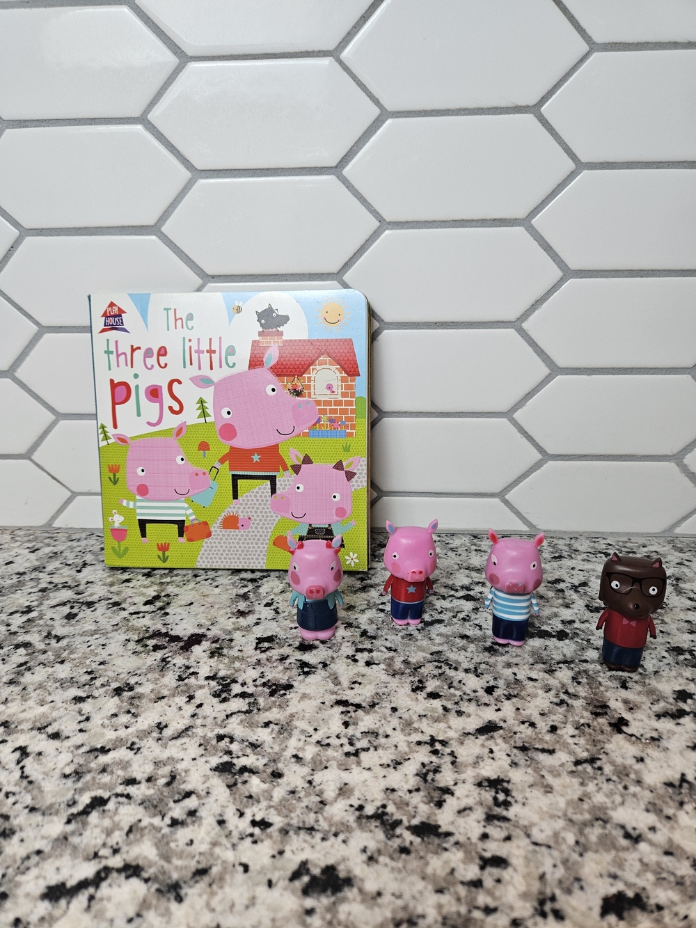 The Three Little Pigs Kids Book Toy Set - Pink Pigs and Wolf Figures