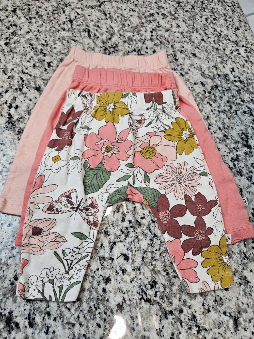 The Honest Company Pink Floral & Solid Baby Leggings 3 pc Set