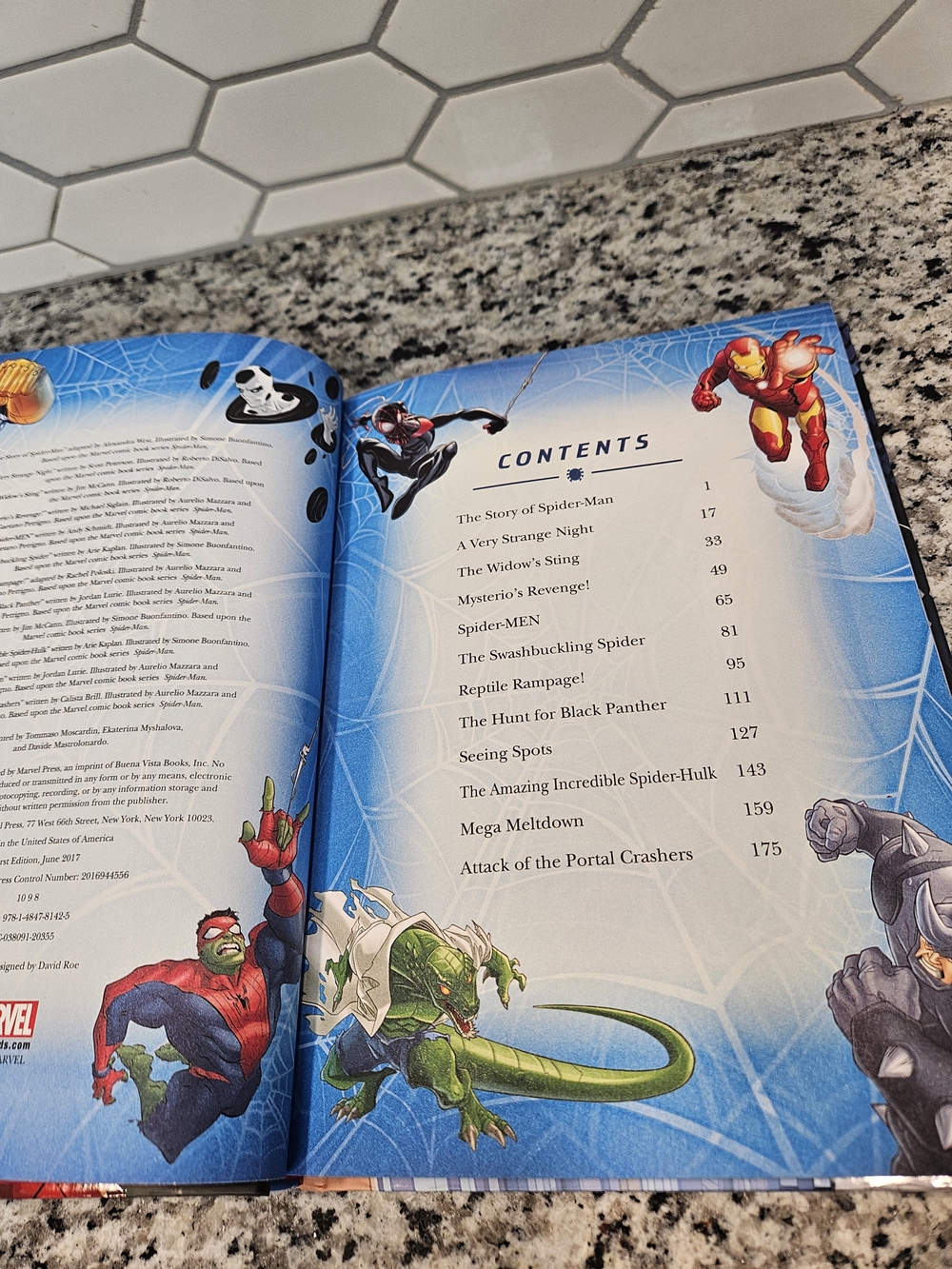 Marvel Spider-Man 5-Minute Stories Hardcover - Red & Blue photo 6