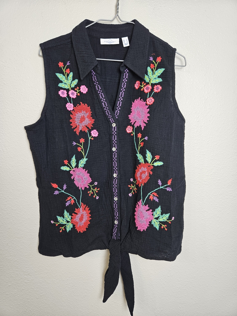 Passport Susan Graver Black Gauze Floral Sleeveless Embroidered Tie-Front Cotton