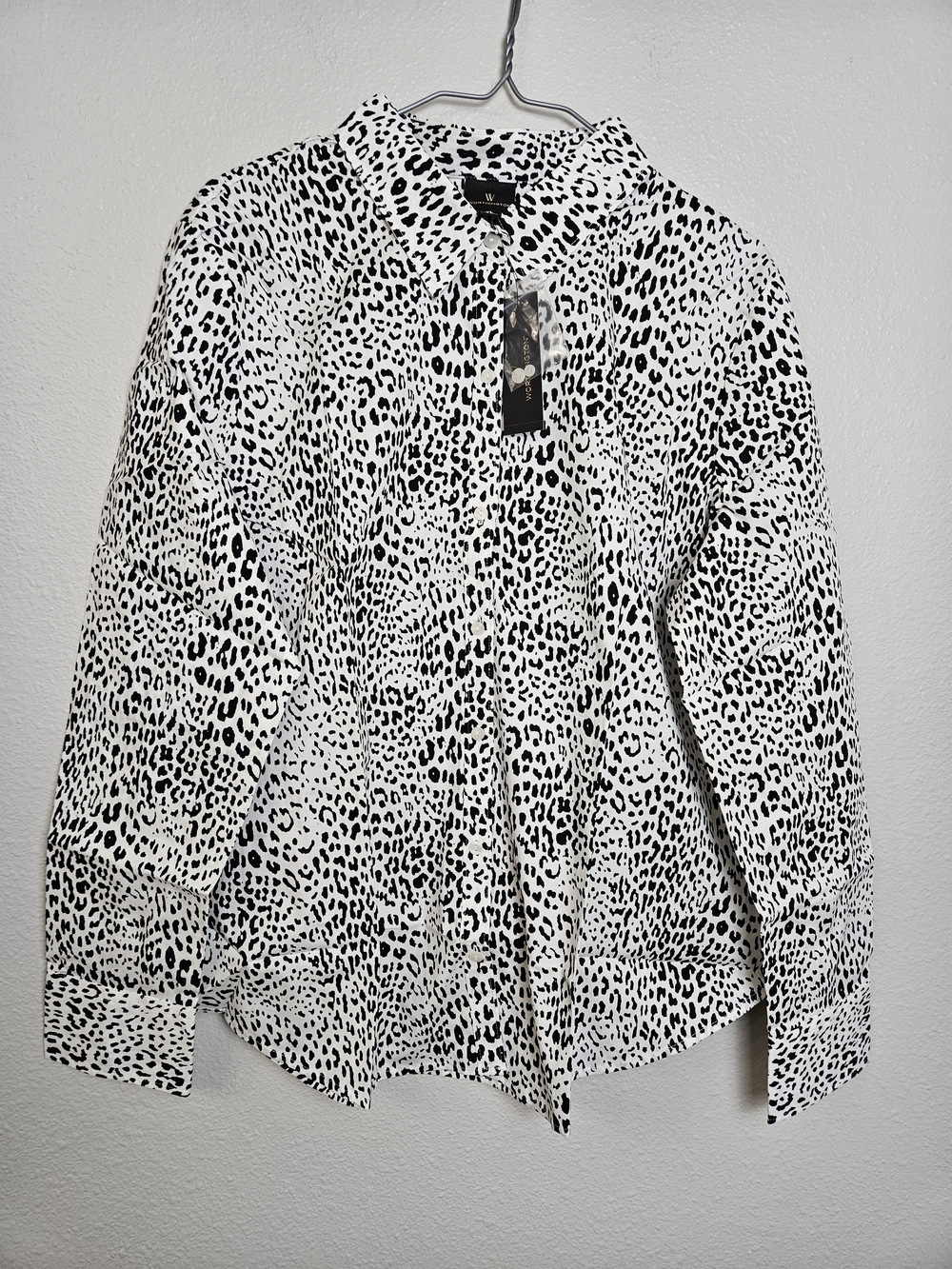 Worthington Black and White Leopard Print Button-Up Long Sleeves XL