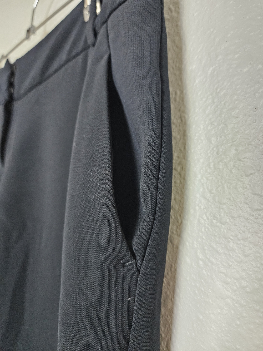 The Limited Drew Fit Cuffed Women's Size 10 Wide Leg Crop Black Dress Pants photo 4