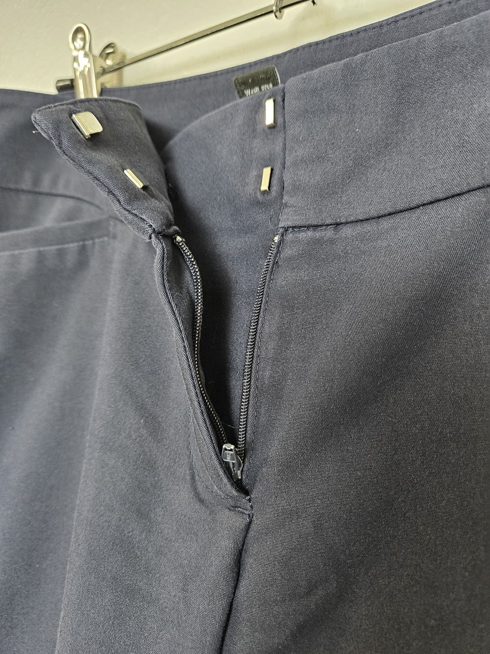 Apt. 9 Navy Blue Women's Capri Crop Dress Pants Size 8 photo 4
