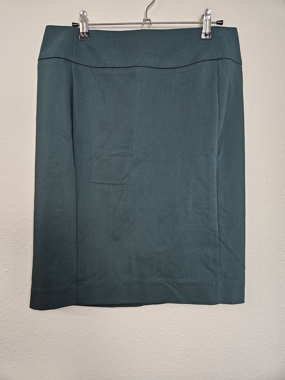 The Torie Emerald Green Knee Length Pencil Skirt Size 6