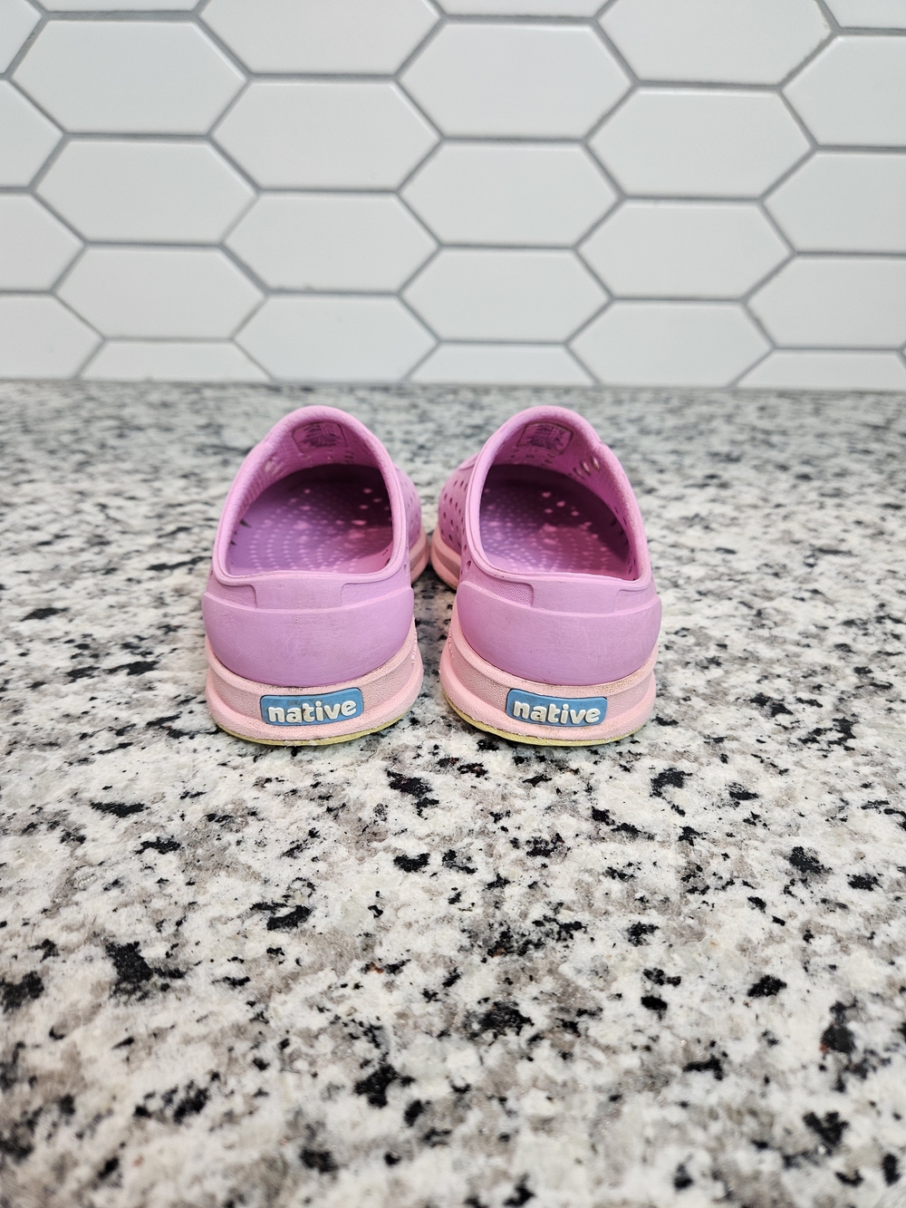 Native Shoes Kids Pink Slip-On Water Shoes c6 photo 3